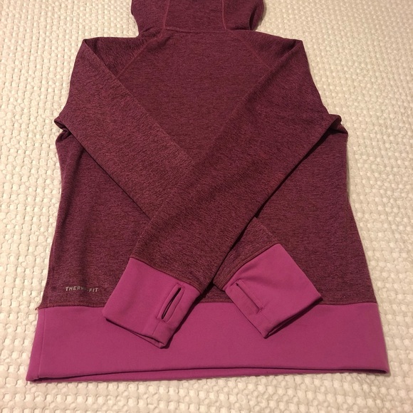 Women’s Nike Therma-fit hoodie - Picture 2 of 2
